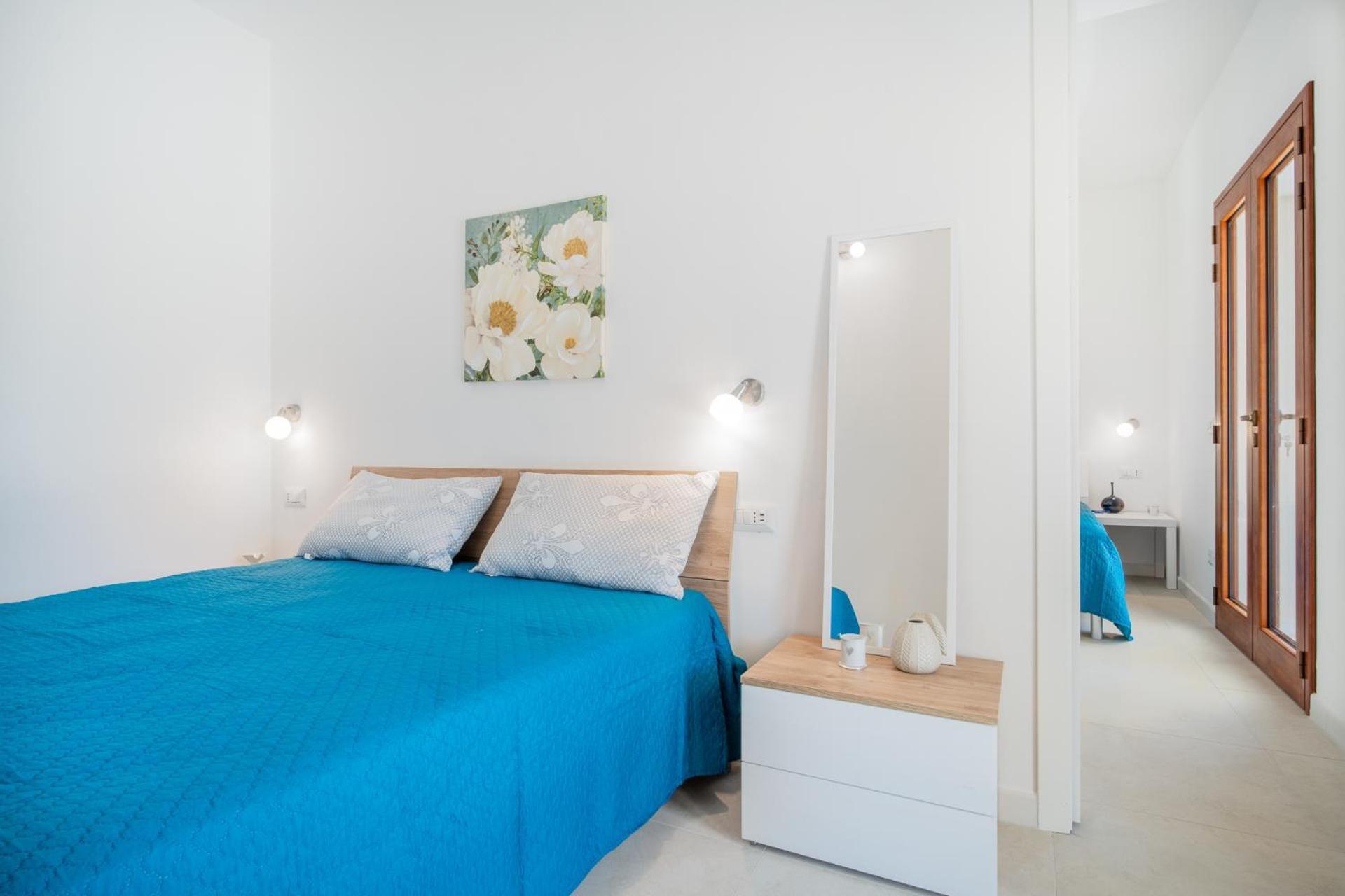 Ambra Holiday Rooms - Rooms & Beach ซาน เตโอโดโร ภายนอก รูปภาพ
