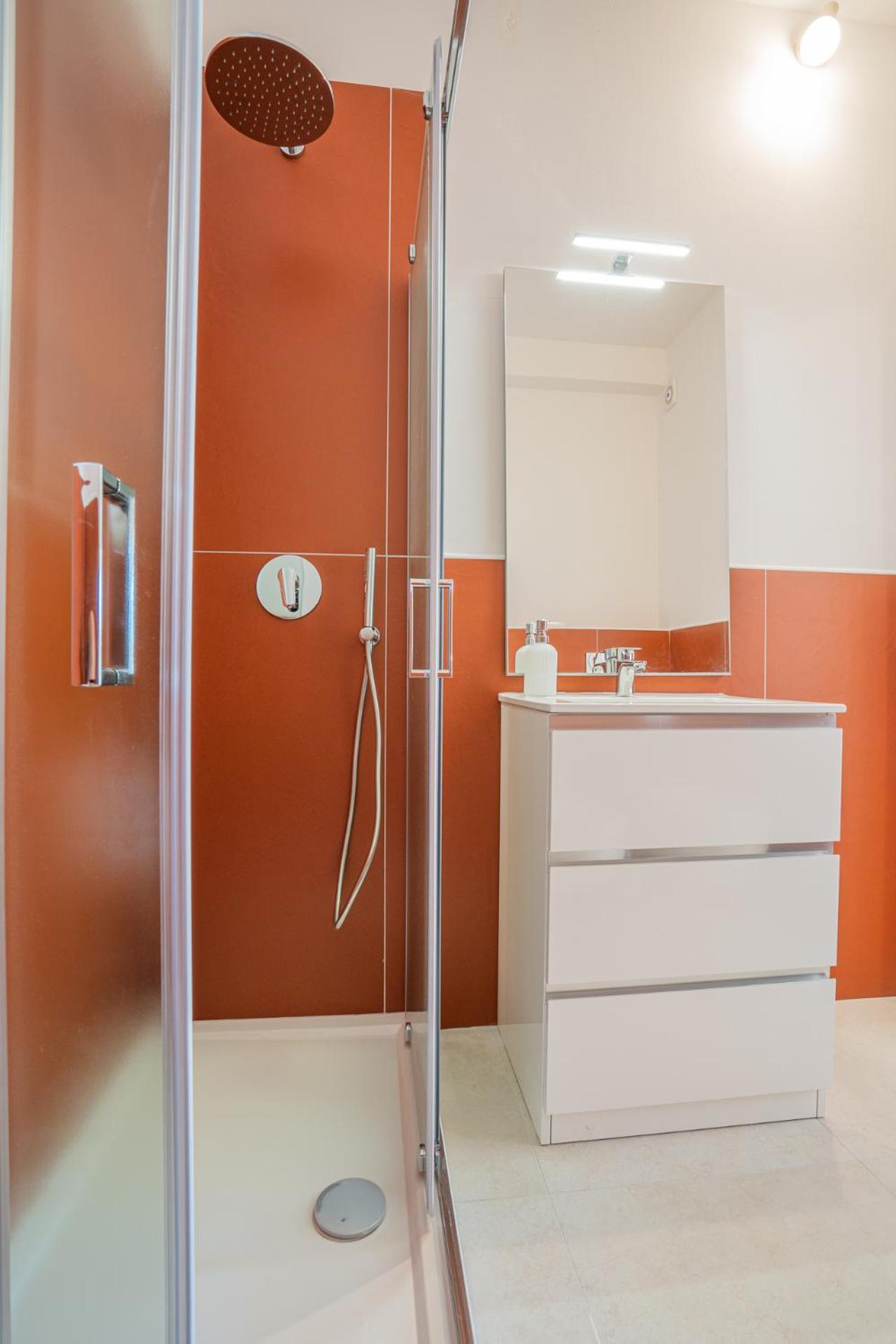 Ambra Holiday Rooms - Rooms & Beach ซาน เตโอโดโร ภายนอก รูปภาพ