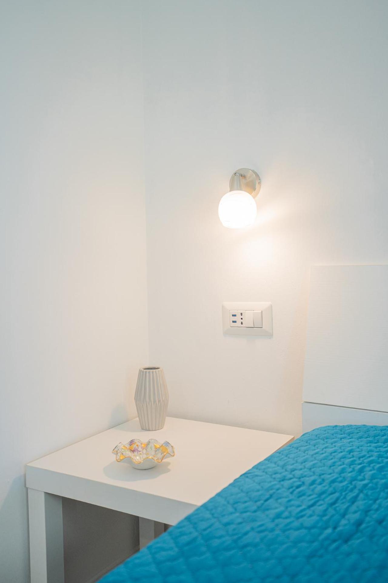 Ambra Holiday Rooms - Rooms & Beach ซาน เตโอโดโร ภายนอก รูปภาพ